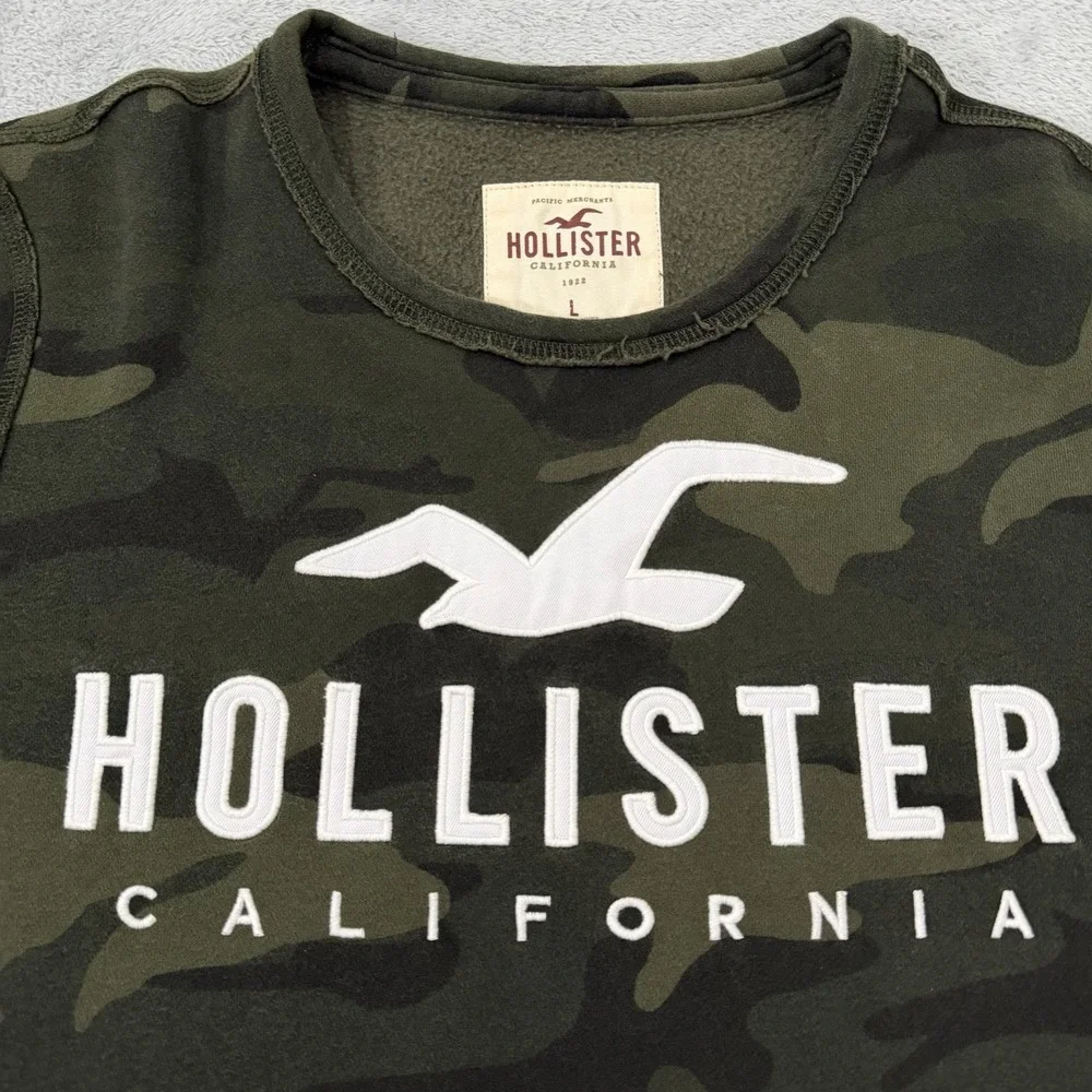 Hollister crewneck sweatshirt